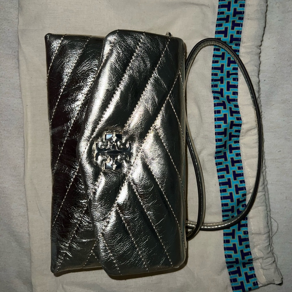 BRAND NEW Tory Burch Kira Chevron Chain Wallet